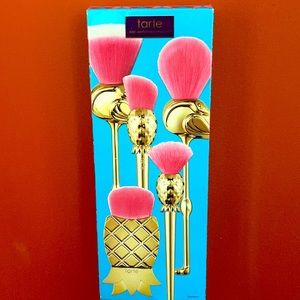 NOT OPENED-BRAND NEW!! Tarte Cosmetics: x5 Flamingo themed Makeup Brushes!!